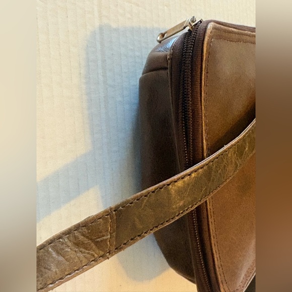 Nino Bossi Brown Leather Crossbody Organizer Purse Zip Around Small Bag - Picture 5 of 10